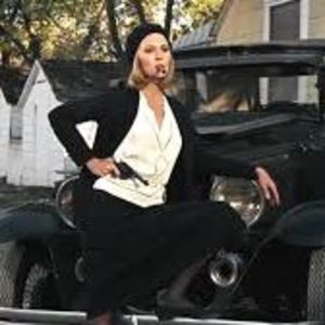 Meet your Posher, Lucy